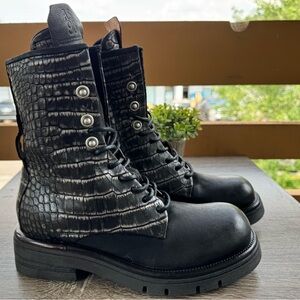 NEW 37 AS98 CROC EMBOSSED MOTO BOOT. LACE AND INSIDE ZIP. CROC LEATHER